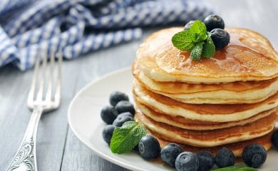 Recette Overstim.s Pancakes lait de coco myrtilles mangue